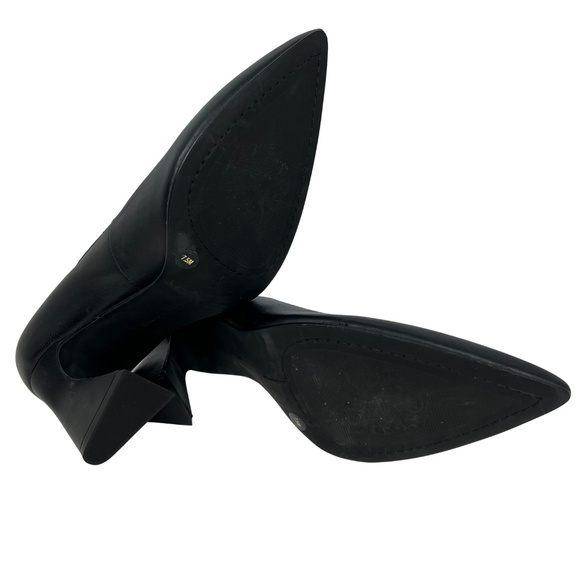 Vince Camuto Hailenda Black Leather Flare Heel Pointed Pump Classic Basic 7.5M - Picture 8 of 9